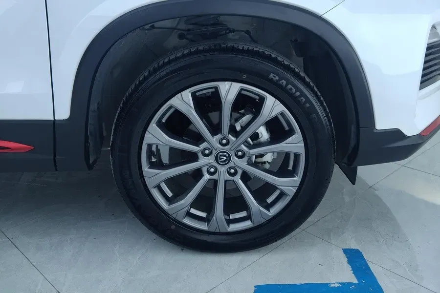 2023 ChangAn CS75 1.5T 188HP L4 7DCT,autocango,china used car exporter,china ev exporter,chinese used car exporter,chinese used ev exporter