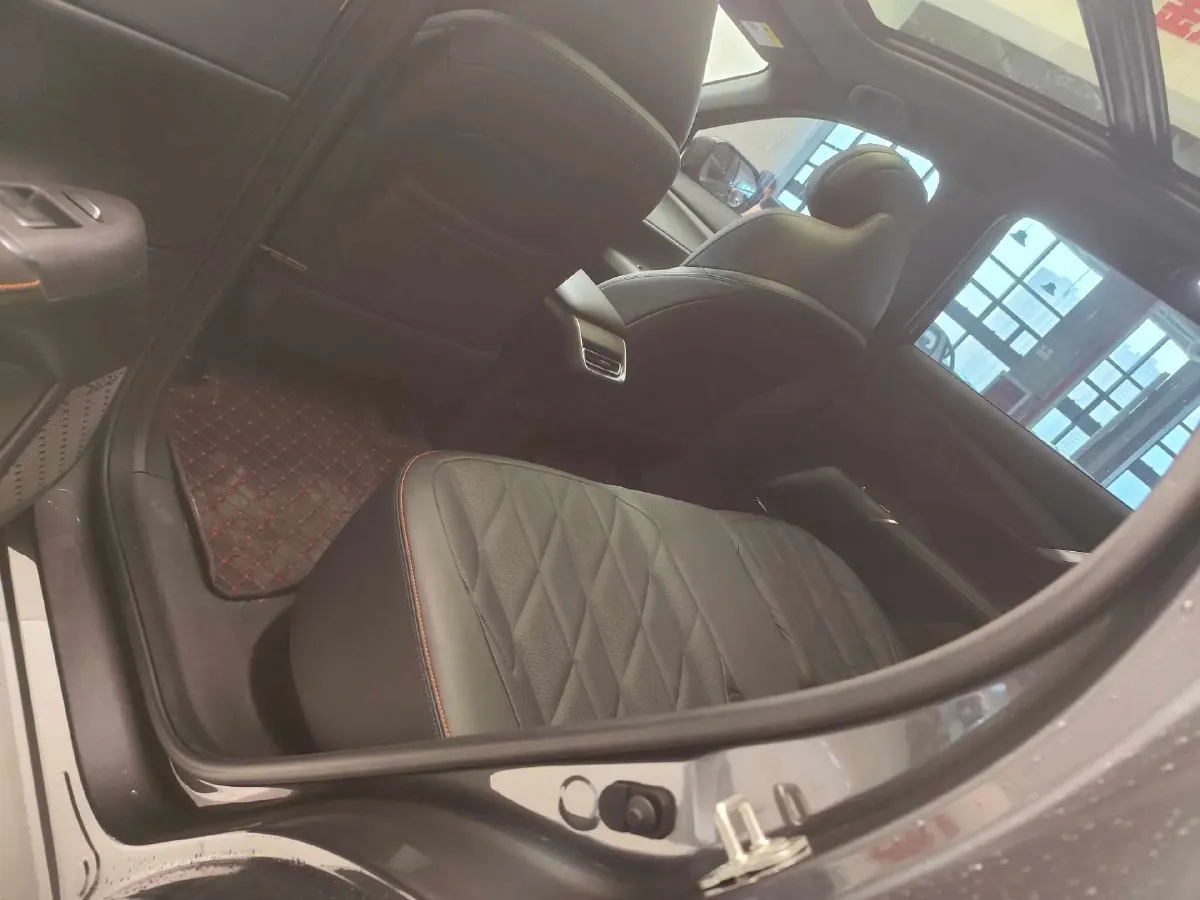 2025 ChangAn CS75 Plus 1.5T 192HP L4 8AT,autocango,china used car exporter,china ev exporter,chinese used car exporter,chinese used ev exporter