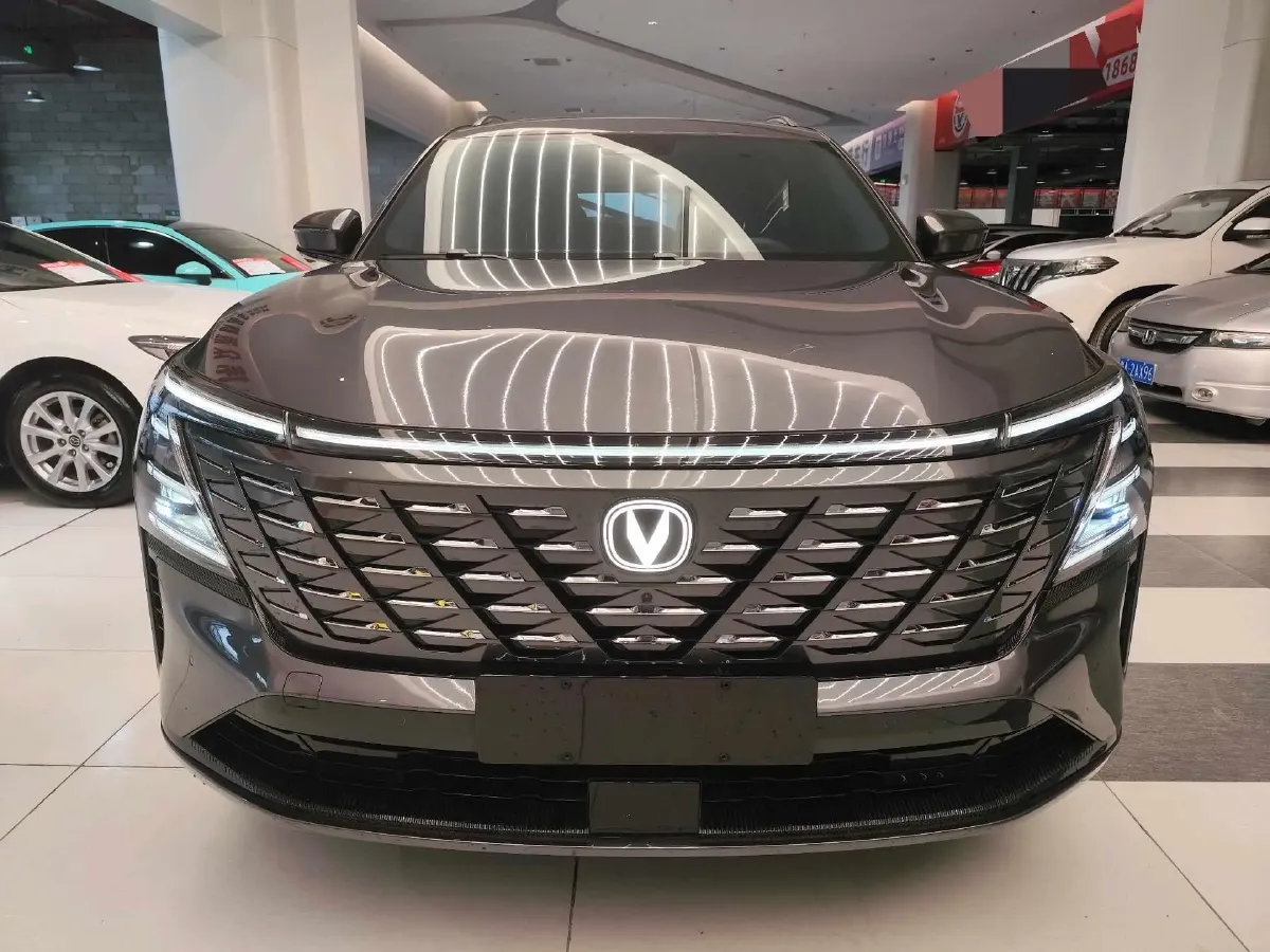 2025 ChangAn CS75 Plus 1.5T 192HP L4 8AT,autocango,china used car exporter,china ev exporter,chinese used car exporter,chinese used ev exporter