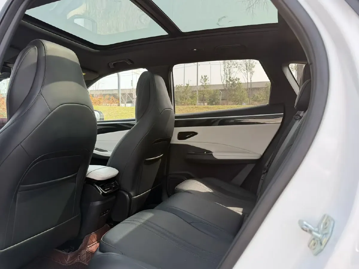 2023 Geely Galaxy L7 1.5T 163HP L4 3DHT PHEV 18.7KWH,autocango,china used car exporter,china ev exporter,chinese used car exporter,chinese used ev exporter