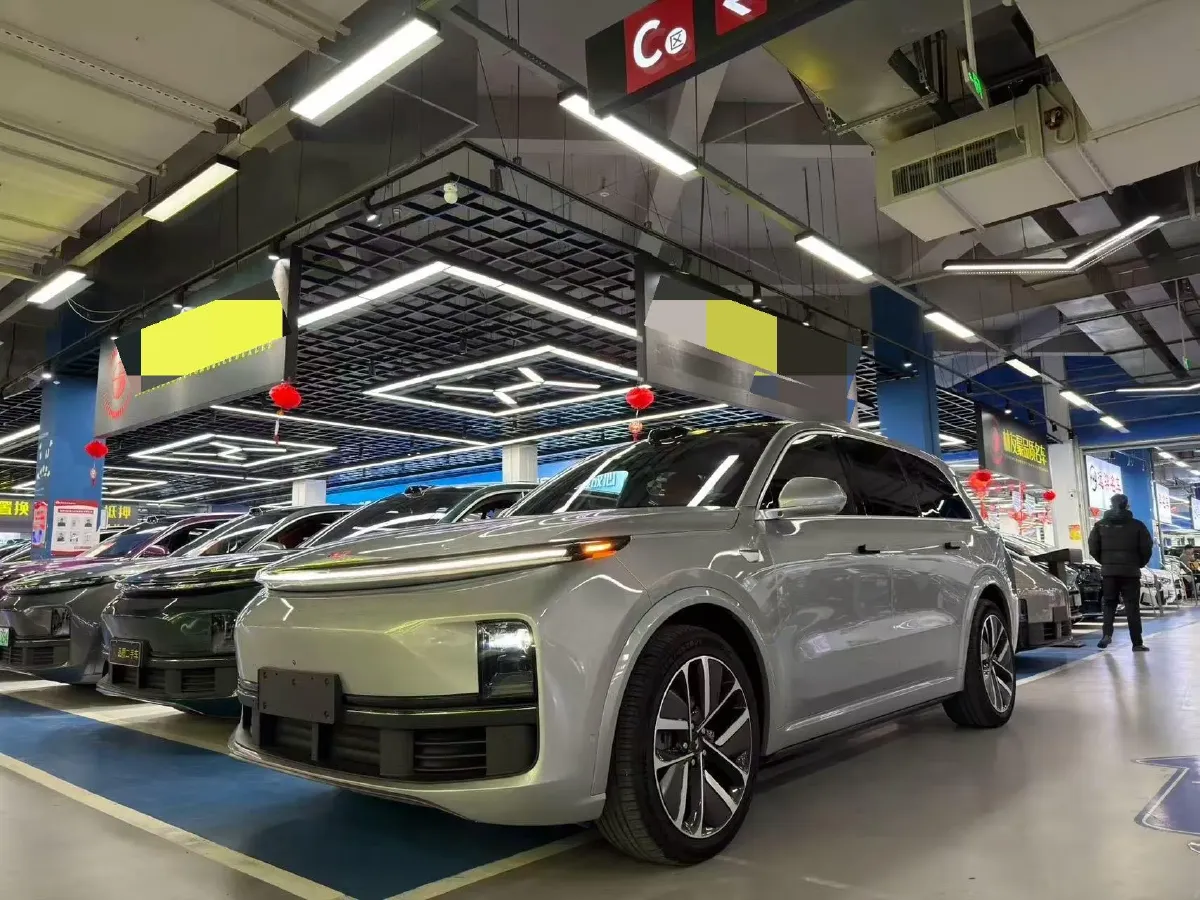 2022 Li L9 Range Extended 154HP REEV 42.6KWH,autocango,china used car exporter,china ev exporter,chinese used car exporter,chinese used ev exporter