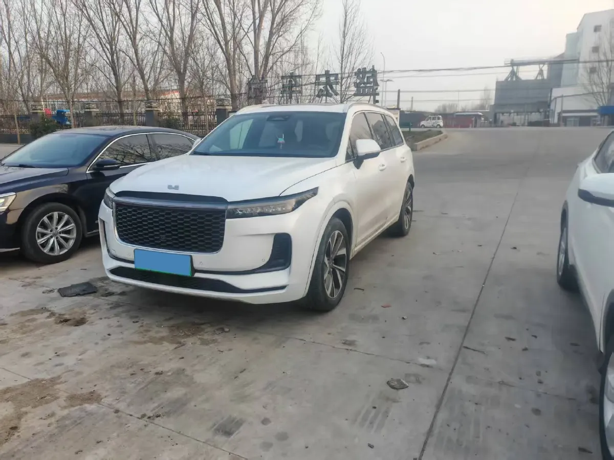 2021 Li ONE Range Extended 131HP REEV 40.5KWH,autocango,china used car exporter,china ev exporter,chinese used car exporter,chinese used ev exporter