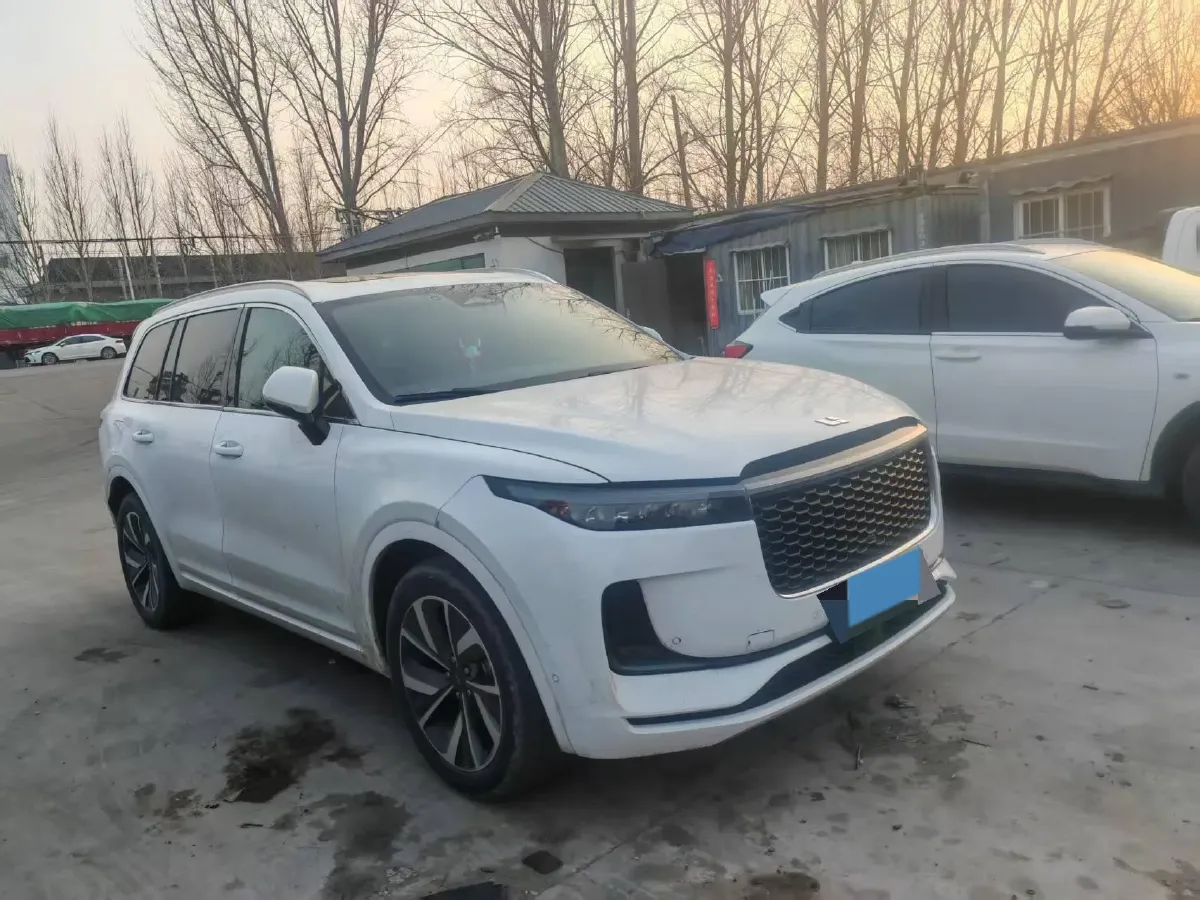 2021 Li ONE Range Extended 131HP REEV 40.5KWH,autocango,china used car exporter,china ev exporter,chinese used car exporter,chinese used ev exporter