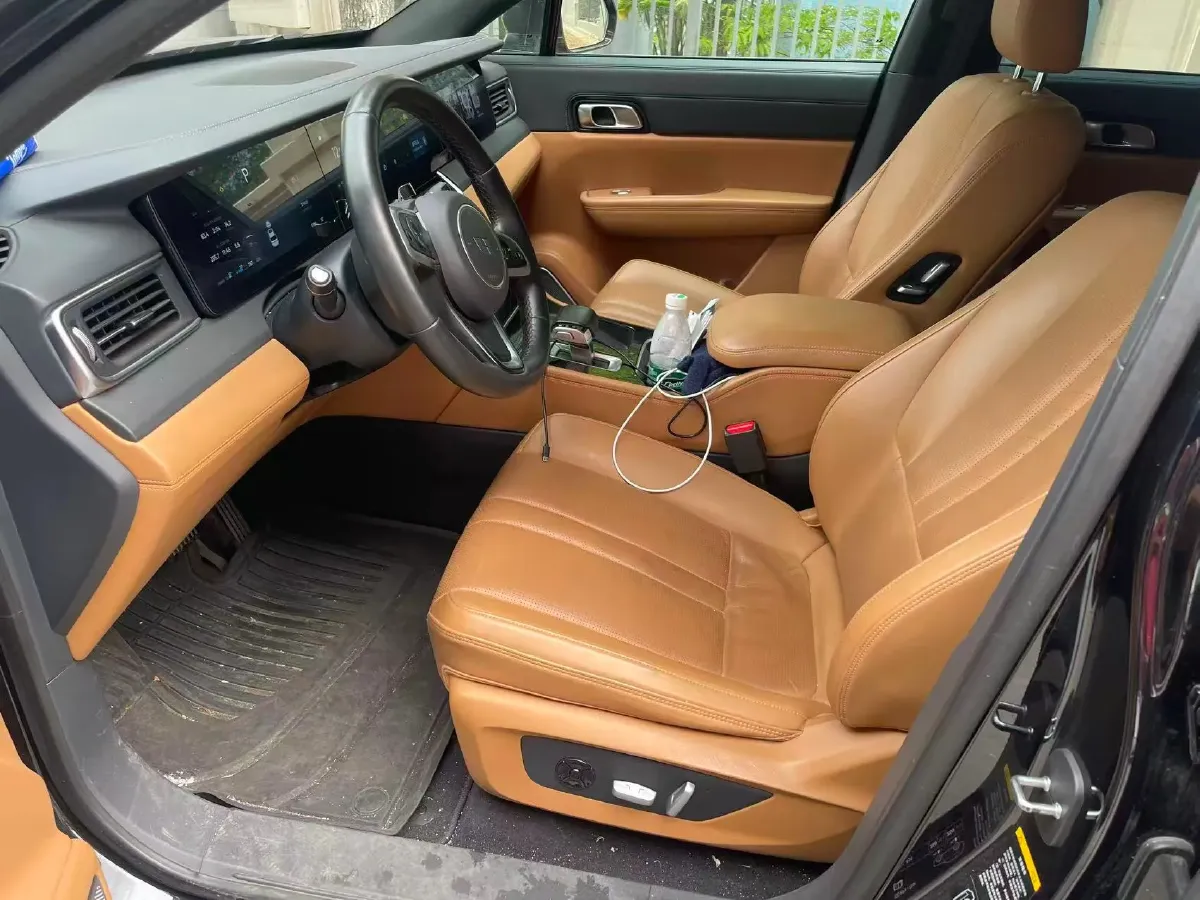 2020 Li ONE Range Extended 131HP REEV 40.5KWH,autocango,china used car exporter,china ev exporter,chinese used car exporter,chinese used ev exporter