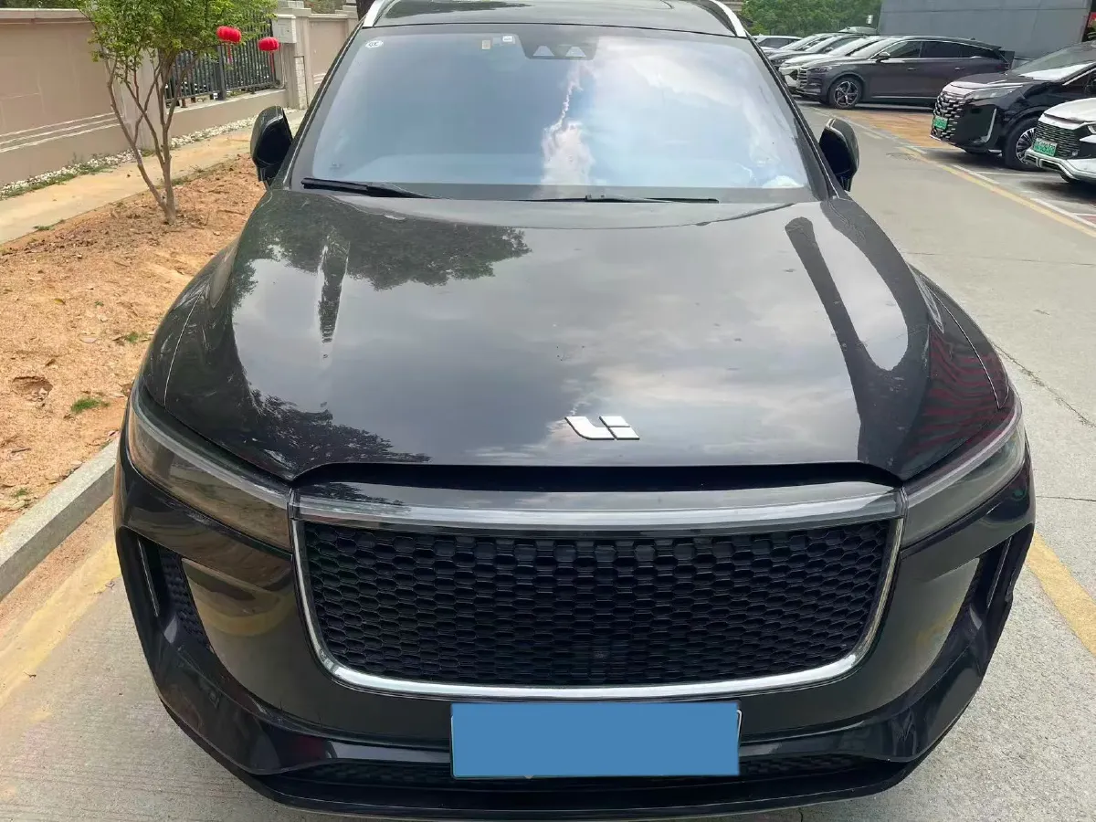 2020 Li ONE Range Extended 131HP REEV 40.5KWH,autocango,china used car exporter,china ev exporter,chinese used car exporter,chinese used ev exporter