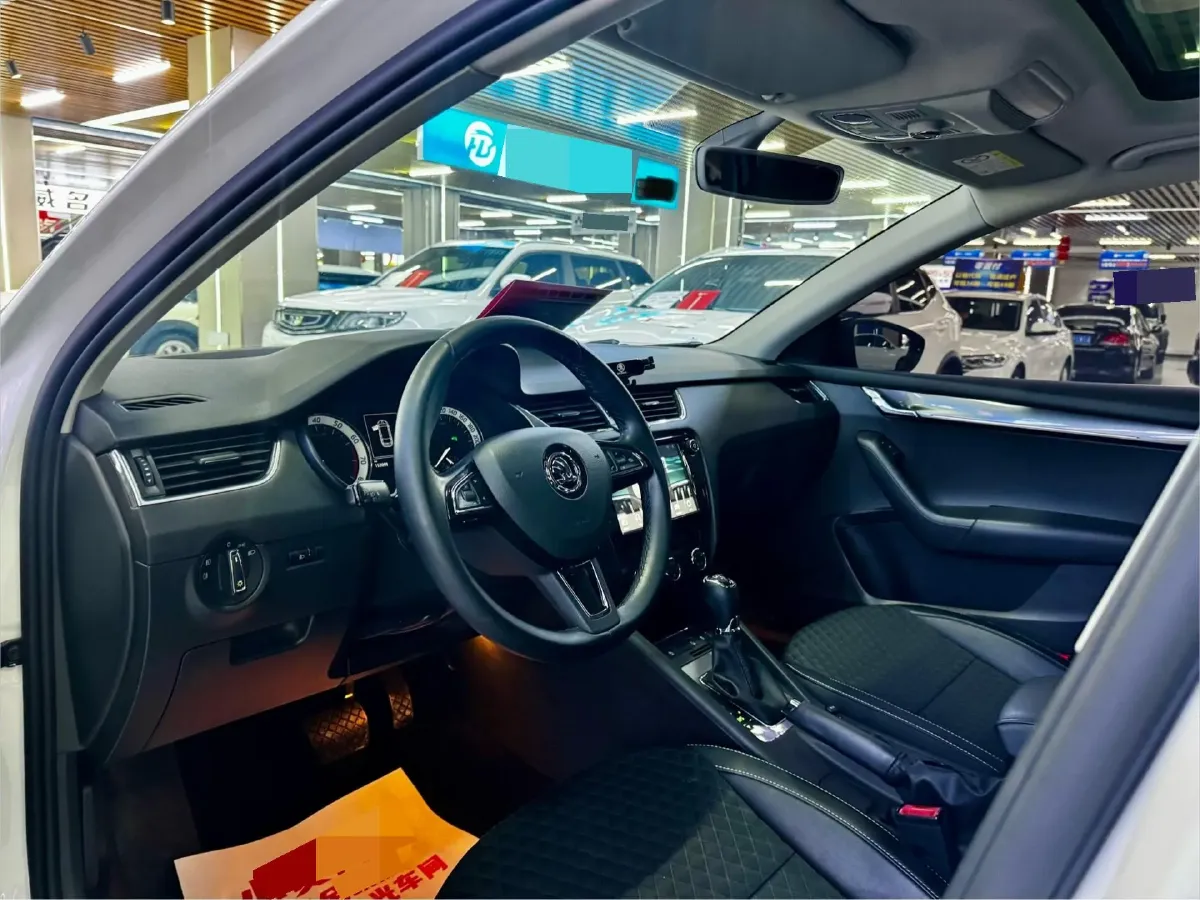 2018 Skoda Octavia 1.2T 116HP L4 7DCT,autocango,china used car exporter,china ev exporter,chinese used car exporter,chinese used ev exporter