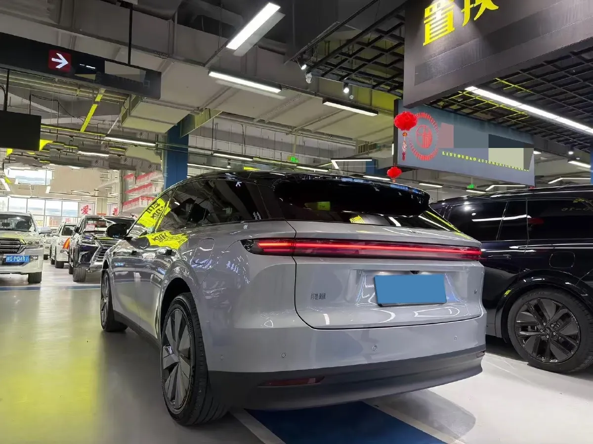 2025 Li i6 BEV,autocango,china used car exporter,china ev exporter,chinese used car exporter,chinese used ev exporter