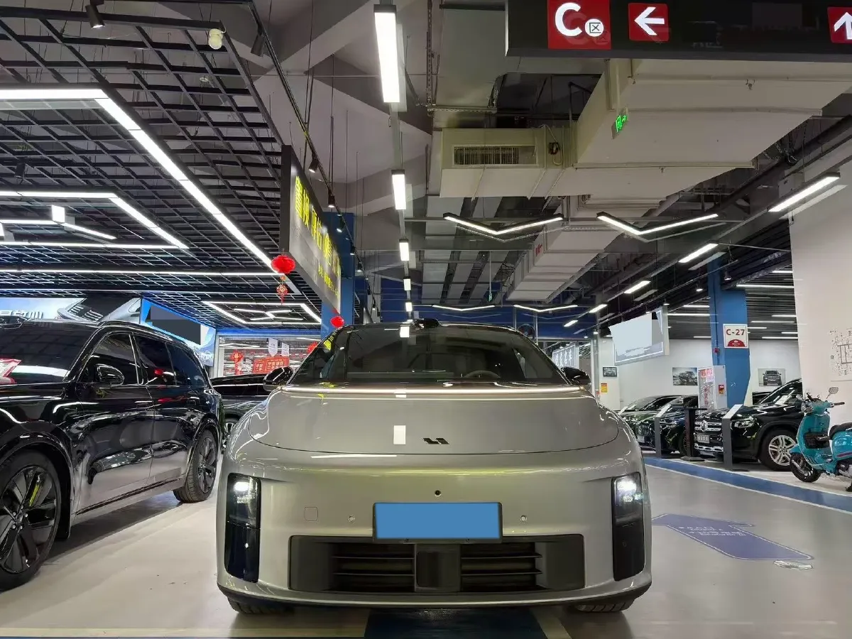 2025 Li i6 BEV,autocango,china used car exporter,china ev exporter,chinese used car exporter,chinese used ev exporter