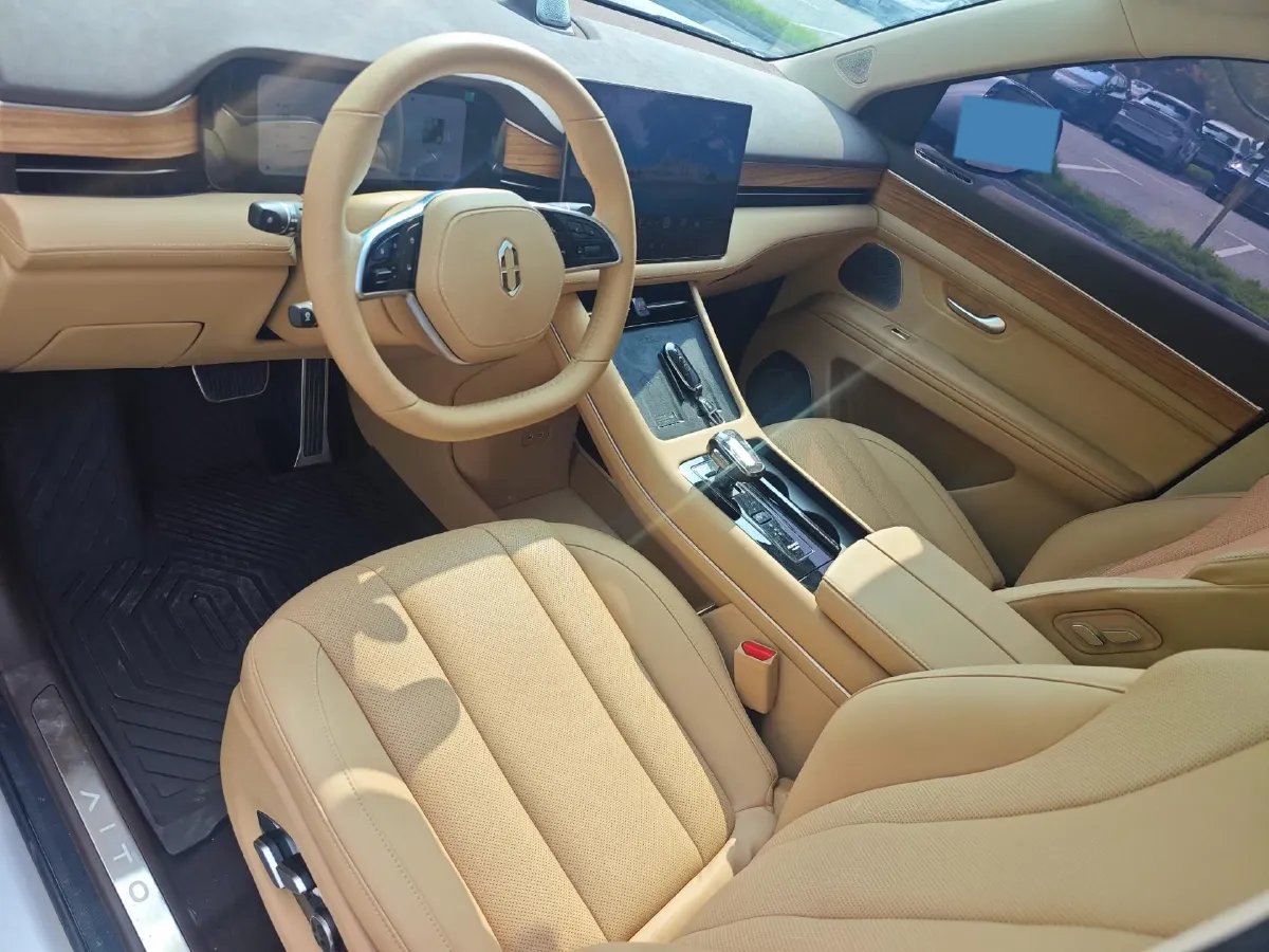 2024 AITO AITO M7 1.5T 152HP L4 REEV 40KWH,autocango,china used car exporter,china ev exporter,chinese used car exporter,chinese used ev exporter