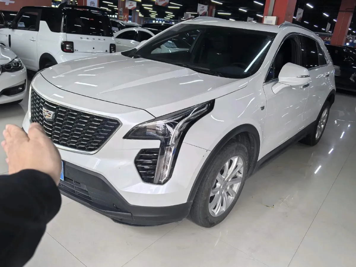2021 Cadillac XT4 2.0T 237HP L4 9AT,autocango,china used car exporter,china ev exporter,chinese used car exporter,chinese used ev exporter
