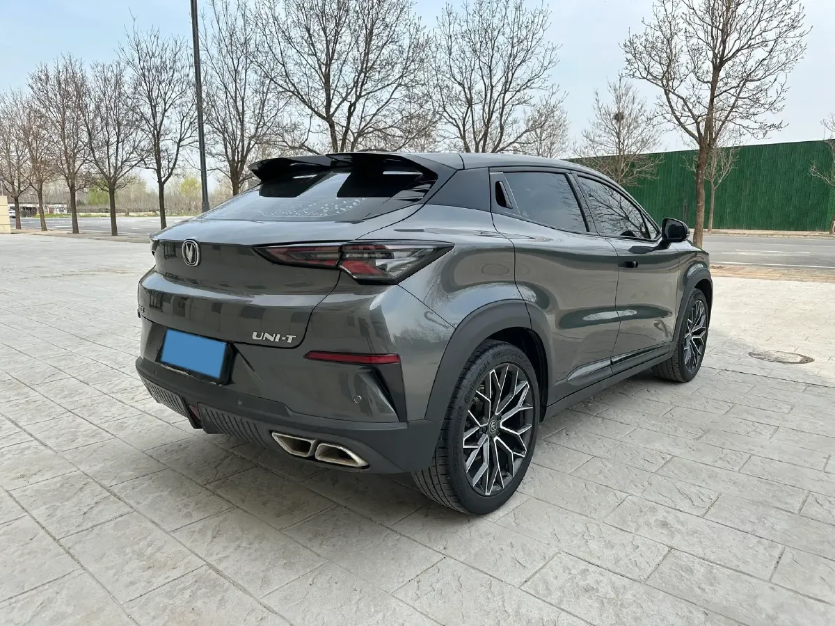 2022 ChangAn UNI-T 1.5T 188HP L4 7DCT,autocango,china used car exporter,china ev exporter,chinese used car exporter,chinese used ev exporter