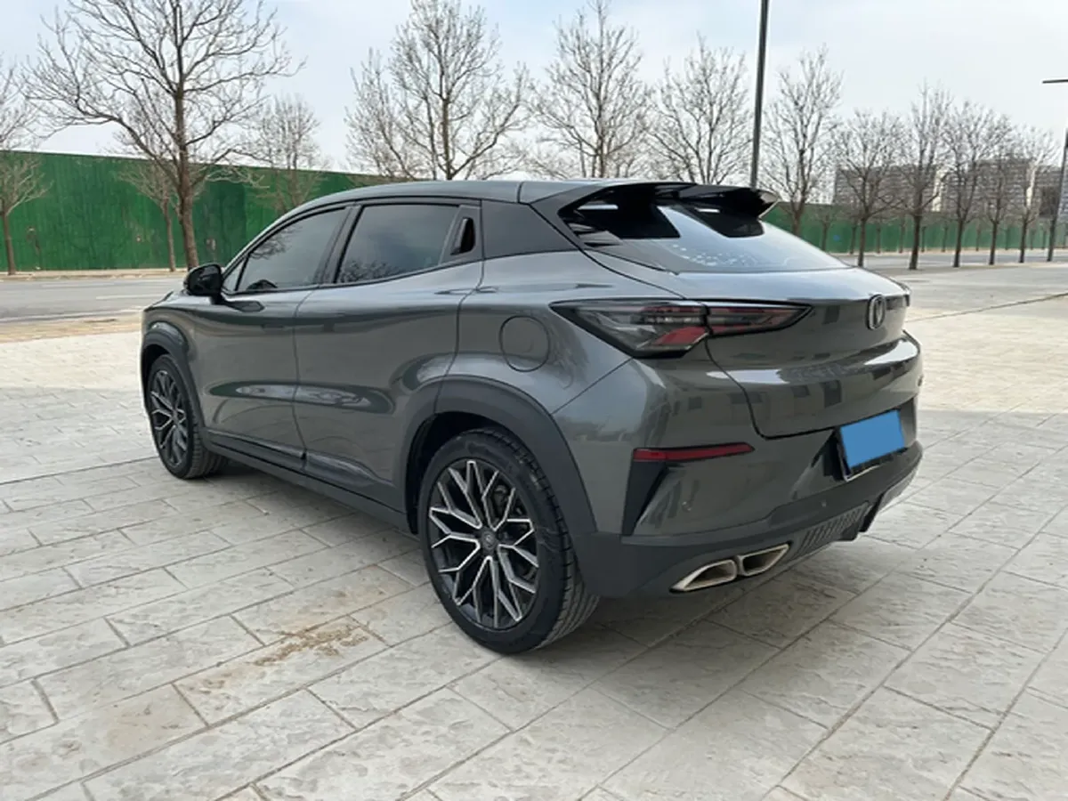 2022 ChangAn UNI-T 1.5T 188HP L4 7DCT,autocango,china used car exporter,china ev exporter,chinese used car exporter,chinese used ev exporter