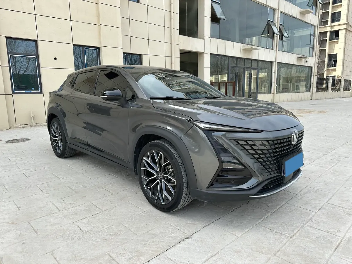 2022 ChangAn UNI-T 1.5T 188HP L4 7DCT,autocango,china used car exporter,china ev exporter,chinese used car exporter,chinese used ev exporter