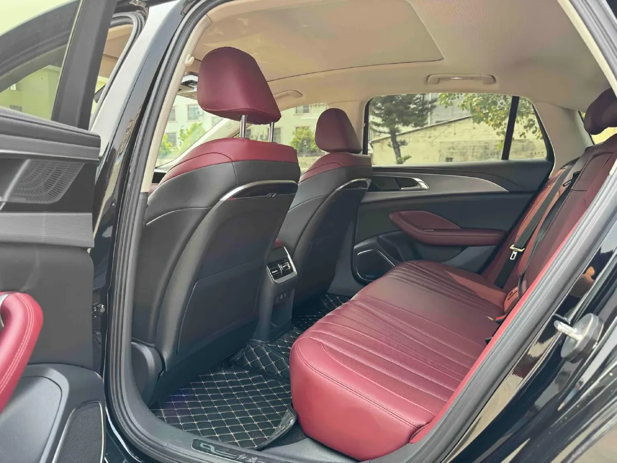 2022 HongQi H5 1.8T 197HP L4 6AT,autocango,china used car exporter,china ev exporter,chinese used car exporter,chinese used ev exporter