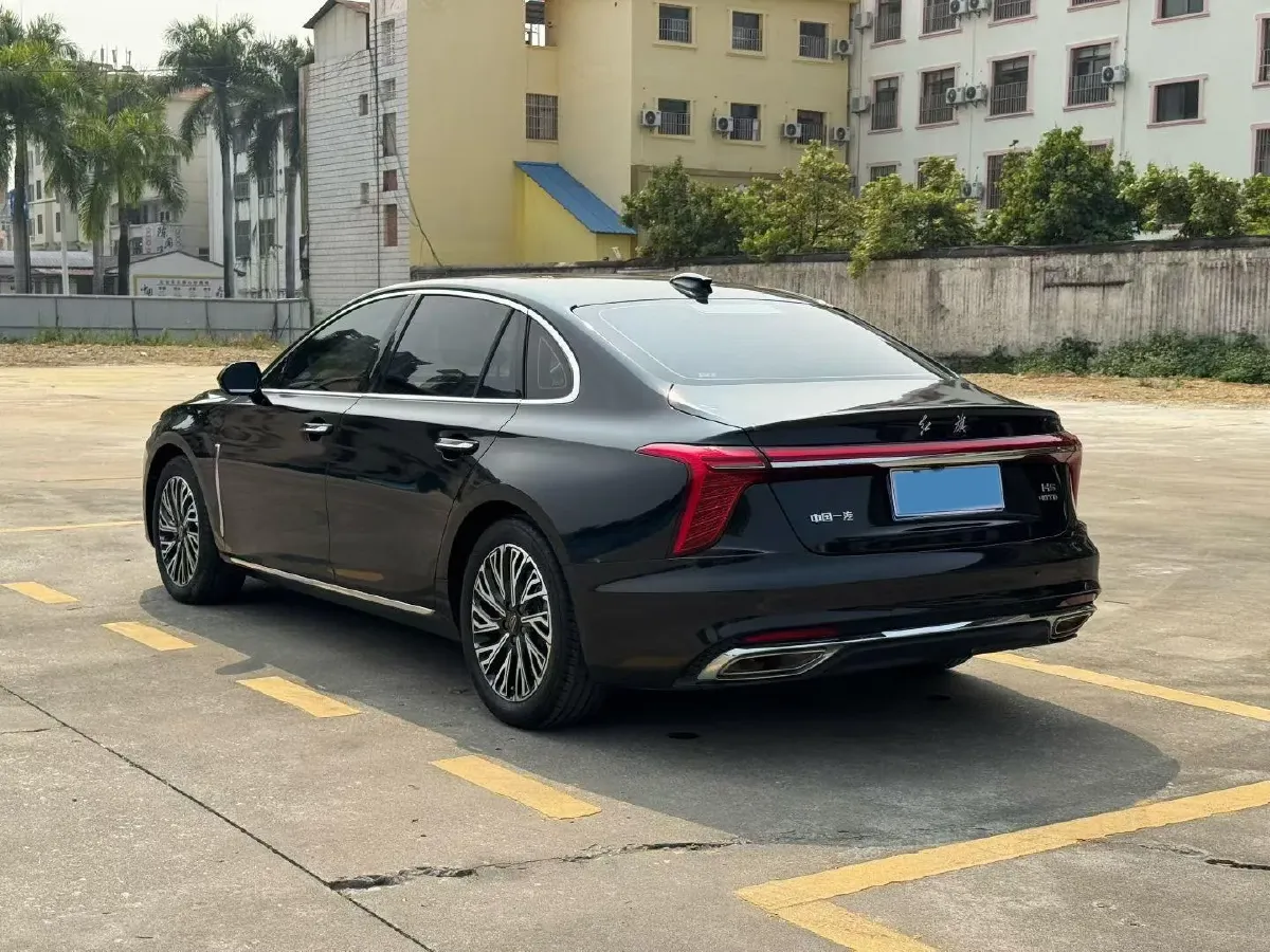 2022 HongQi H5 1.8T 197HP L4 6AT,autocango,china used car exporter,china ev exporter,chinese used car exporter,chinese used ev exporter