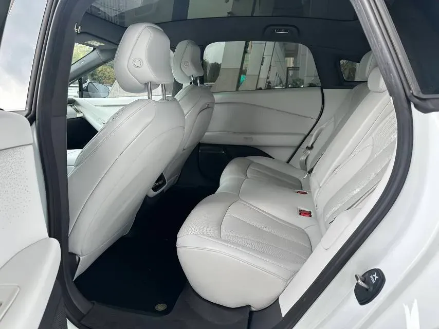 2024 Xpeng P7+ BEV 60.7KWH,autocango,china used car exporter,china ev exporter,chinese used car exporter,chinese used ev exporter