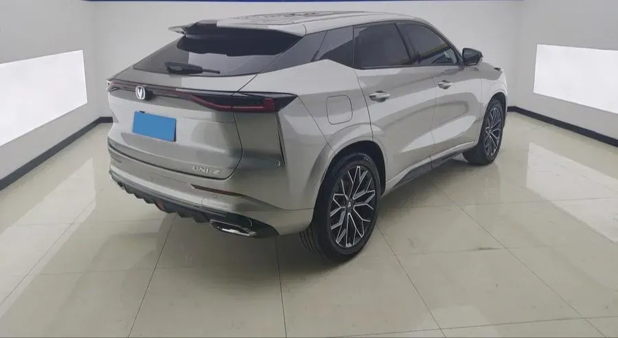 2024 ChangAn UNI-Z 1.5L 98HP L4 E-CVT PHEV 18.4KWH,autocango,china used car exporter,china ev exporter,chinese used car exporter,chinese used ev exporter