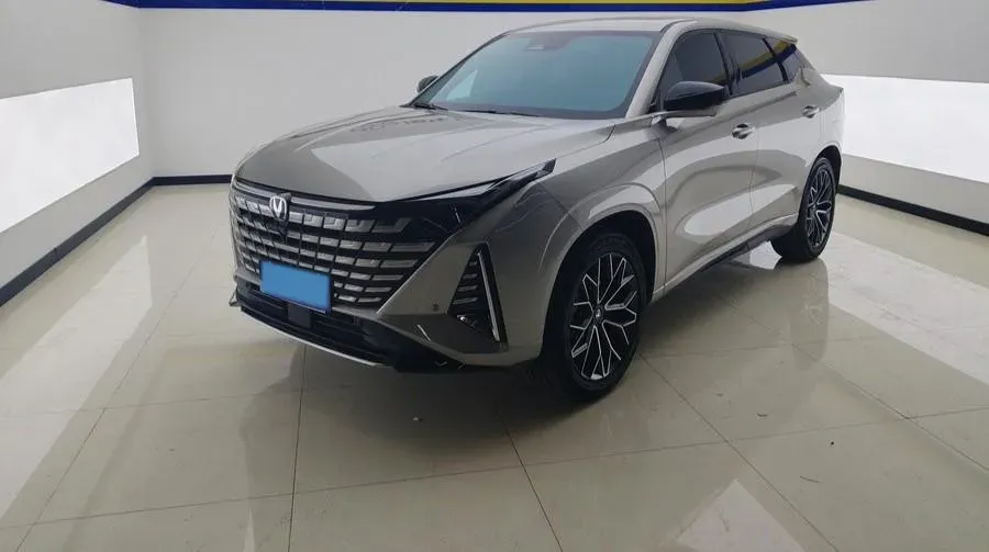 2024 ChangAn UNI-Z 1.5L 98HP L4 E-CVT PHEV 18.4KWH,autocango,china used car exporter,china ev exporter,chinese used car exporter,chinese used ev exporter