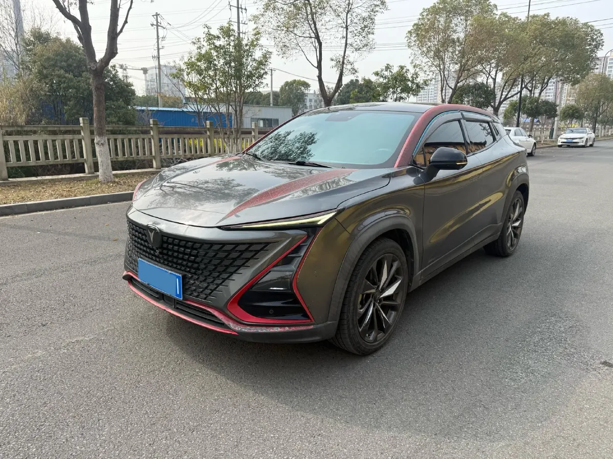 2020 ChangAn UNI-T 1.5T 180HP L4 7DCT,autocango,china used car exporter,china ev exporter,chinese used car exporter,chinese used ev exporter
