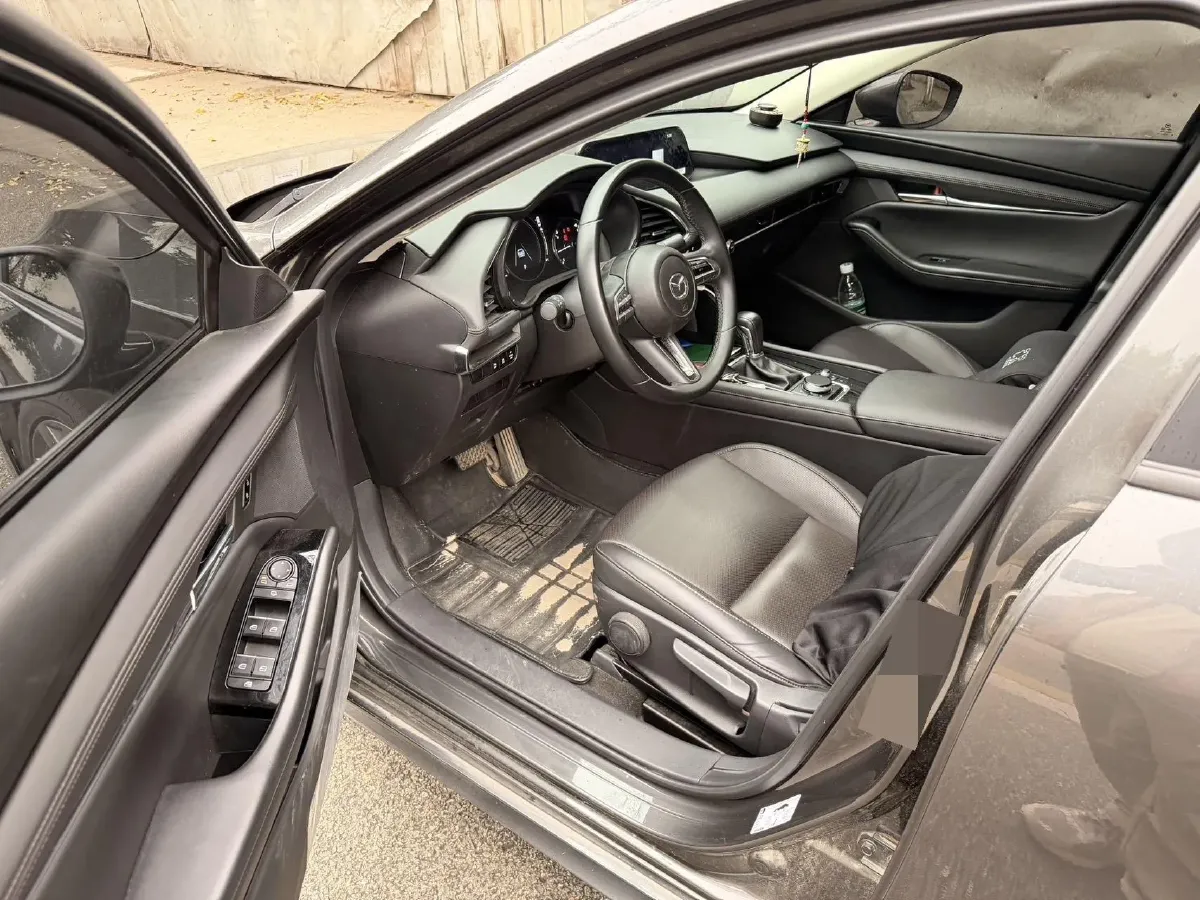 2022 Mazda 3 Axela 2.0L 158HP L4 6AT,autocango,china used car exporter,china ev exporter,chinese used car exporter,chinese used ev exporter