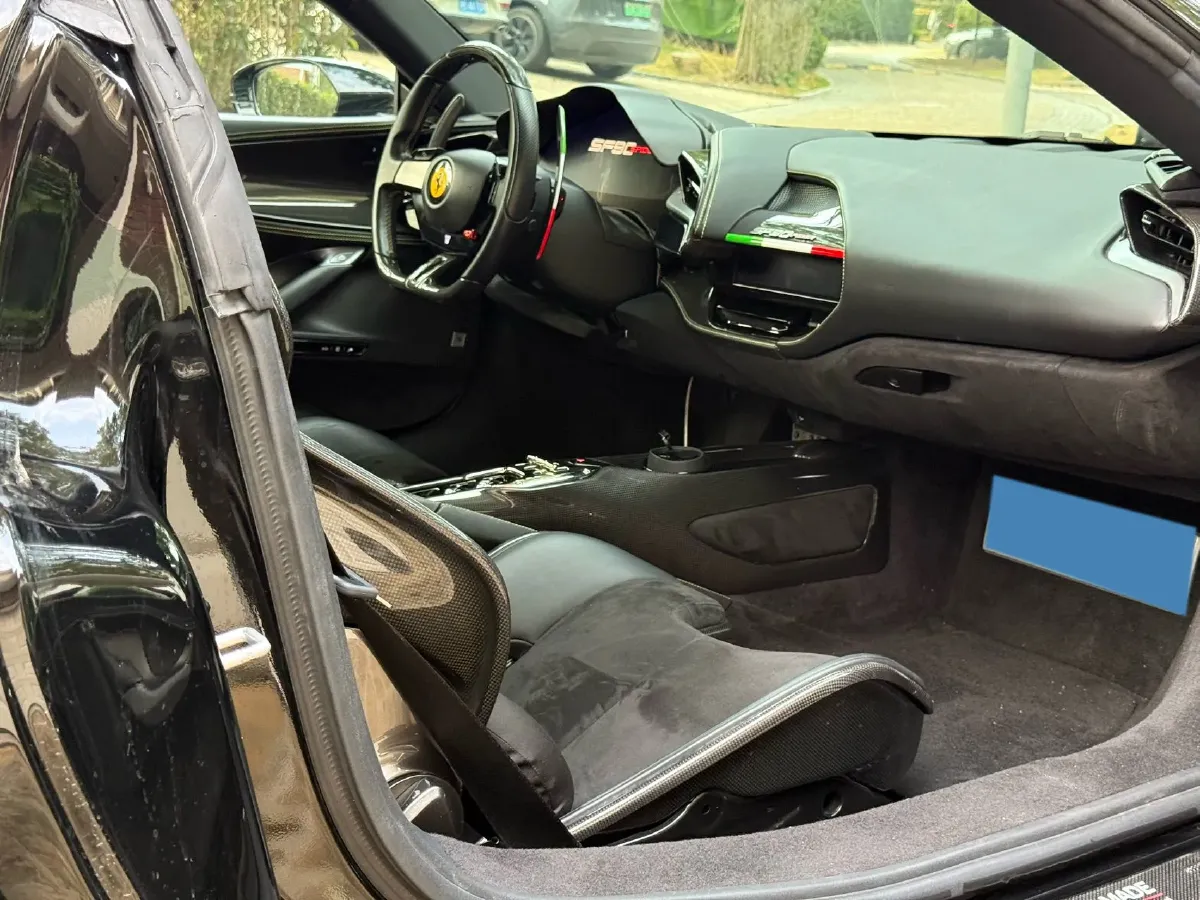 2021 Ferrari SF90 3.9T 781HP V8 8DCT PHEV 7.9KWH,autocango,china used car exporter,china ev exporter,chinese used car exporter,chinese used ev exporter