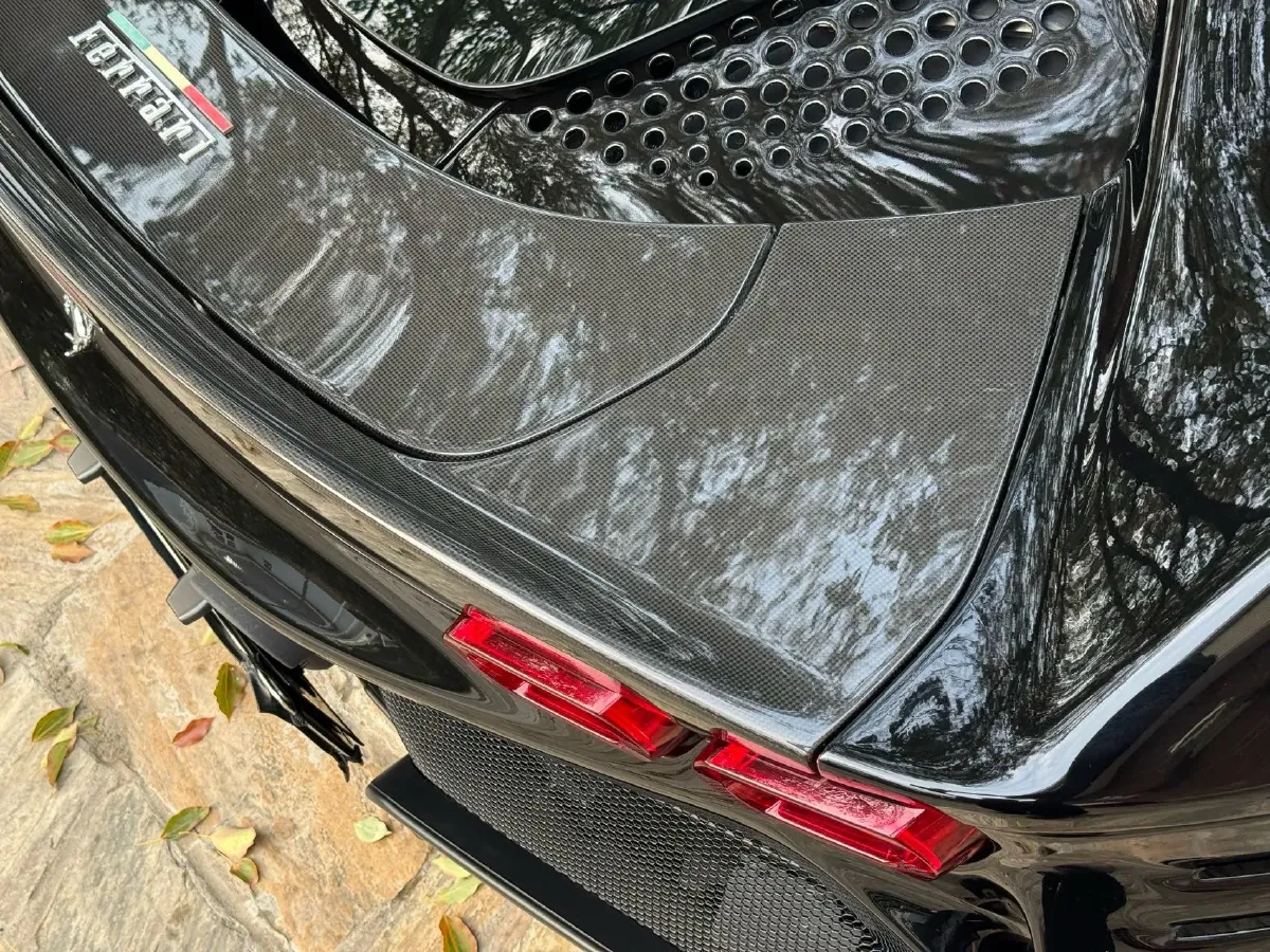 2021 Ferrari SF90 3.9T 781HP V8 8DCT PHEV 7.9KWH,autocango,china used car exporter,china ev exporter,chinese used car exporter,chinese used ev exporter