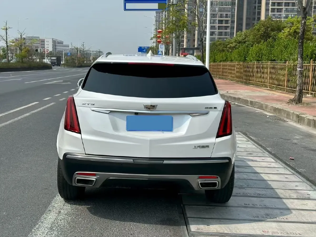 2021 Cadillac XT5 2.0T 237HP L4 9AT,autocango,china used car exporter,china ev exporter,chinese used car exporter,chinese used ev exporter