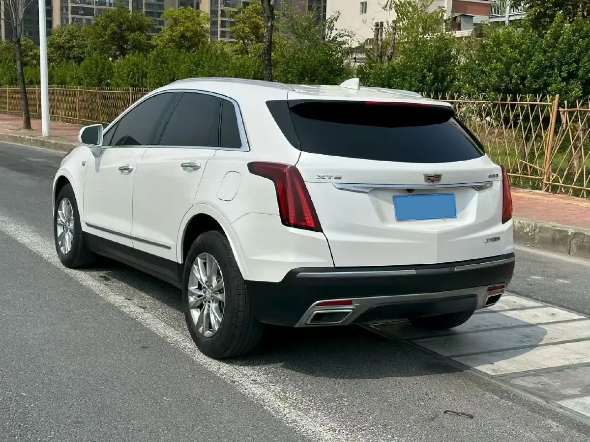 2021 Cadillac XT5 2.0T 237HP L4 9AT,autocango,china used car exporter,china ev exporter,chinese used car exporter,chinese used ev exporter