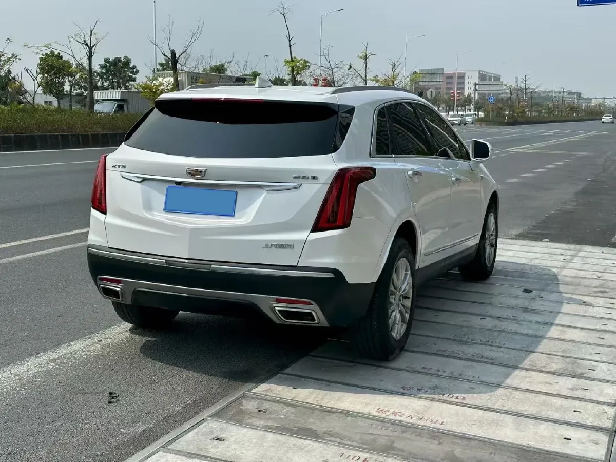 2021 Cadillac XT5 2.0T 237HP L4 9AT,autocango,china used car exporter,china ev exporter,chinese used car exporter,chinese used ev exporter