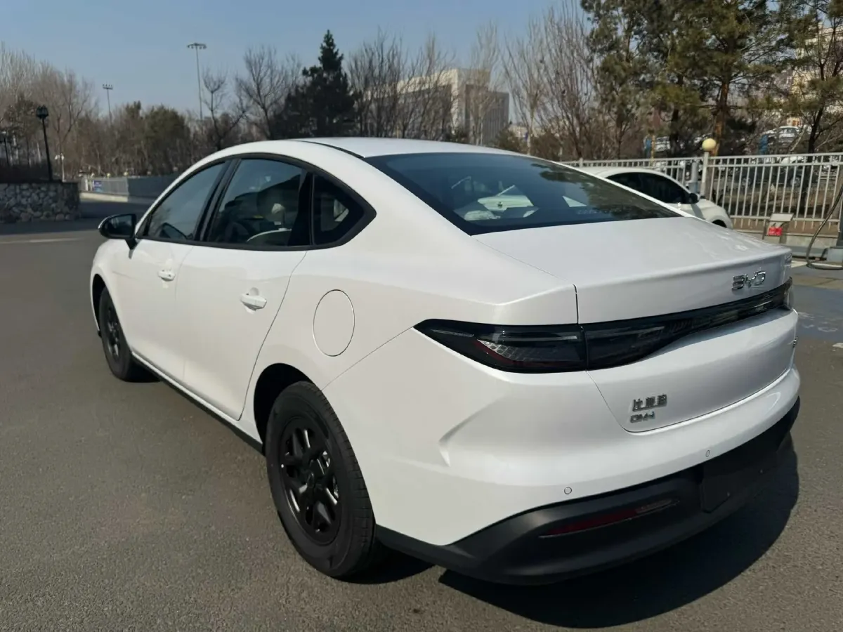 2025 BYD Seal05 DM-i 1.5L 101HP L4 E-CVT PHEV 7.68KWH,autocango,china used car exporter,china ev exporter,chinese used car exporter,chinese used ev exporter