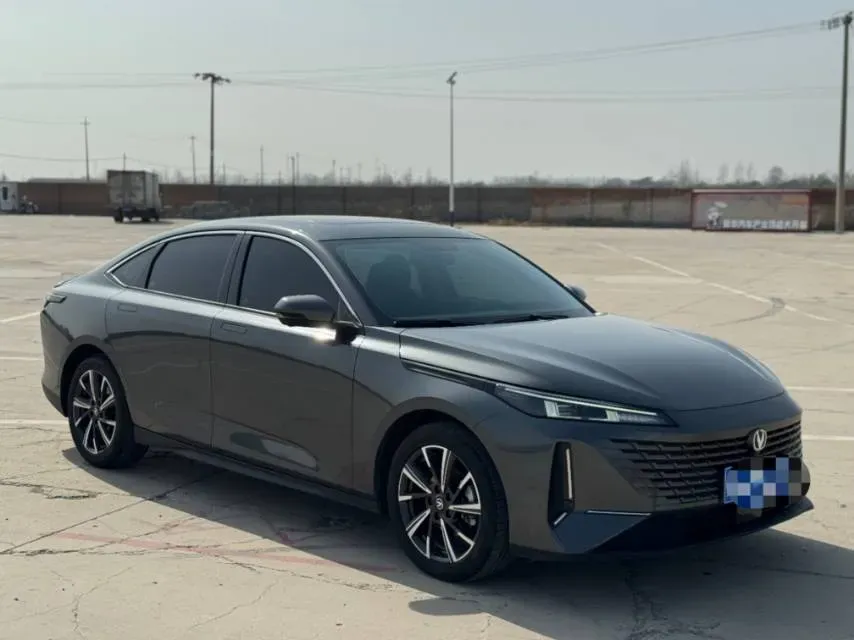 2023 ChangAn Oshan Z6 1.5T 188HP L4 7DCT,autocango,china used car exporter,china ev exporter,chinese used car exporter,chinese used ev exporter
