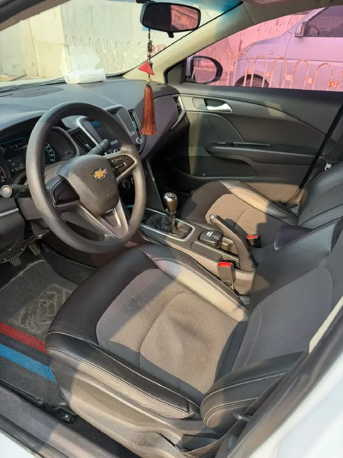 2016 Chevrolet Cavalier 1.5L 113HP L4 5MT,autocango,china used car exporter,china ev exporter,chinese used car exporter,chinese used ev exporter