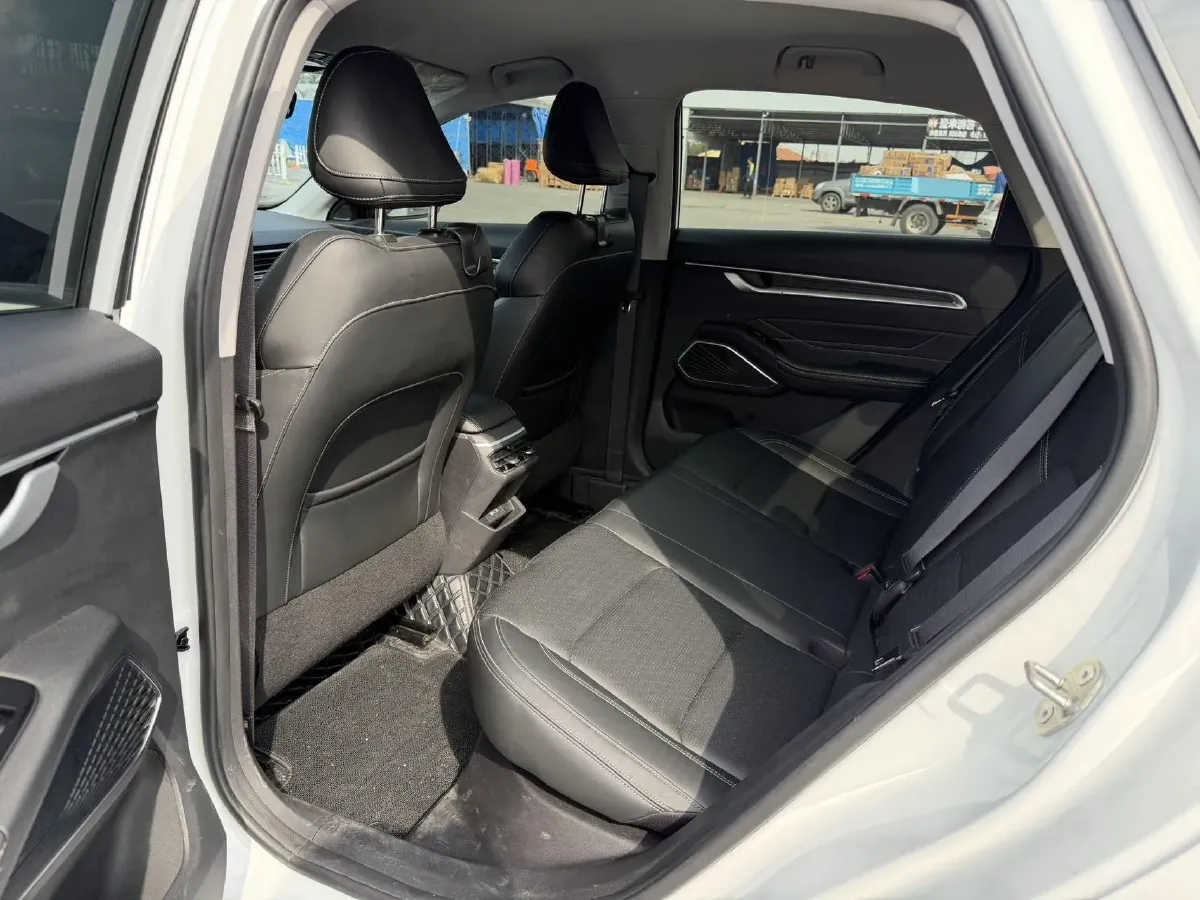 2022 Geely Emgrand 1.5L 114HP L4 CVT,autocango,china used car exporter,china ev exporter,chinese used car exporter,chinese used ev exporter