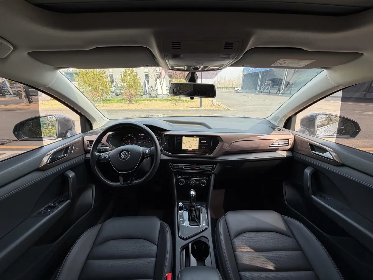 2021 Volkswagen Tharu 1.4T 150HP L4 7DCT,autocango,china used car exporter,china ev exporter,chinese used car exporter,chinese used ev exporter