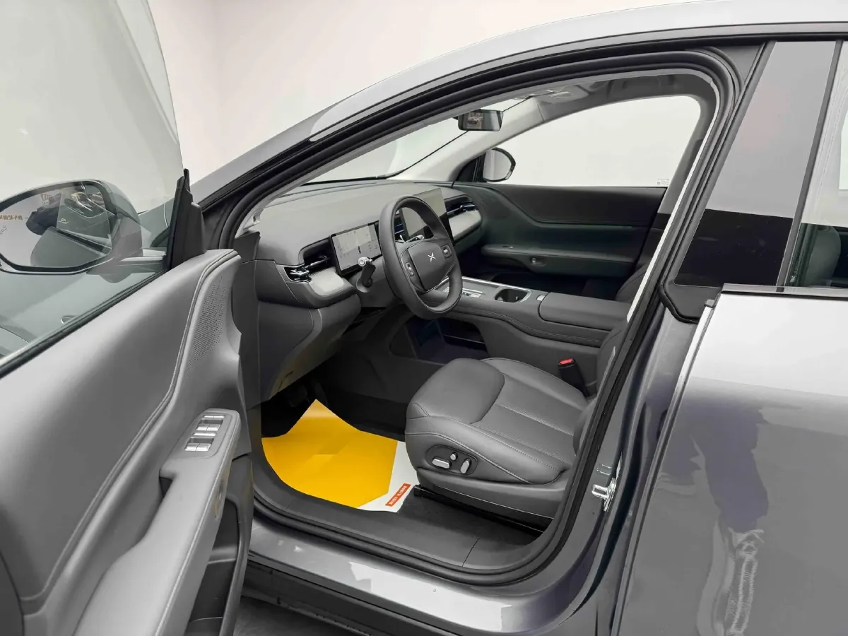 2025 Xpeng G6 BEV 68.5KWH,autocango,china used car exporter,china ev exporter,chinese used car exporter,chinese used ev exporter