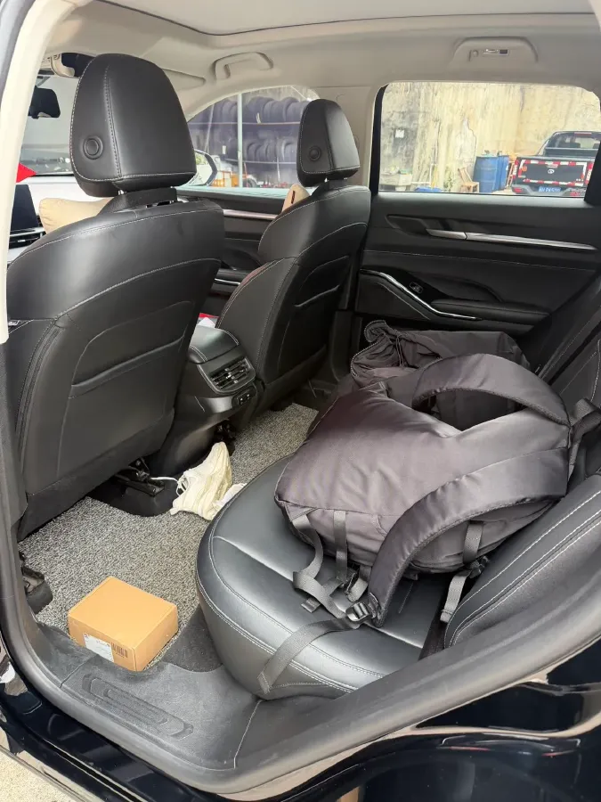 2022 Haval H6 1.5T 184HP L4 7DCT,autocango,china used car exporter,china ev exporter,chinese used car exporter,chinese used ev exporter