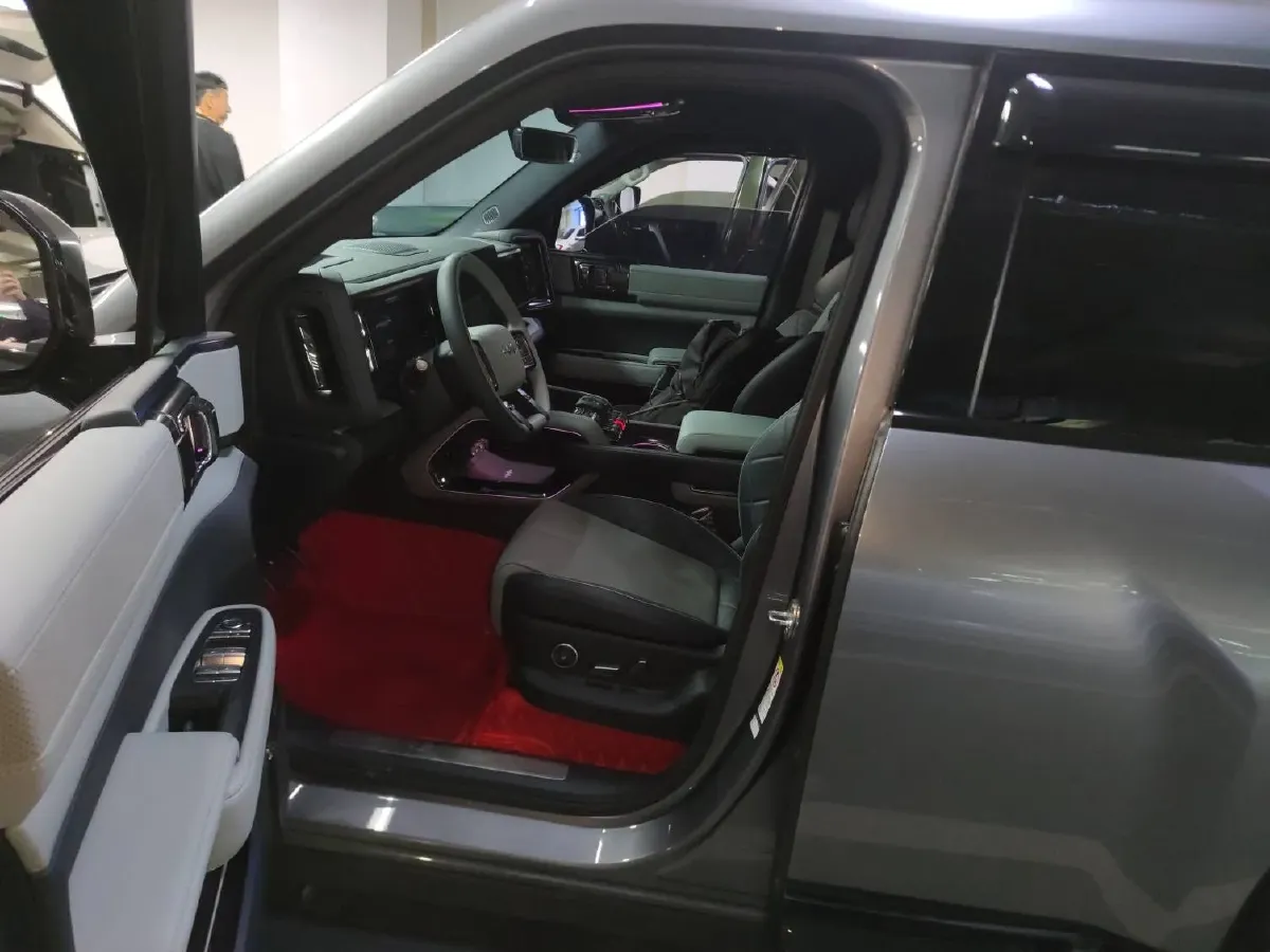 2023 FangChengBao Bao 5 1.5T 194HP L4 E-CVT PHEV 31.8KWH,autocango,china used car exporter,china ev exporter,chinese used car exporter,chinese used ev exporter