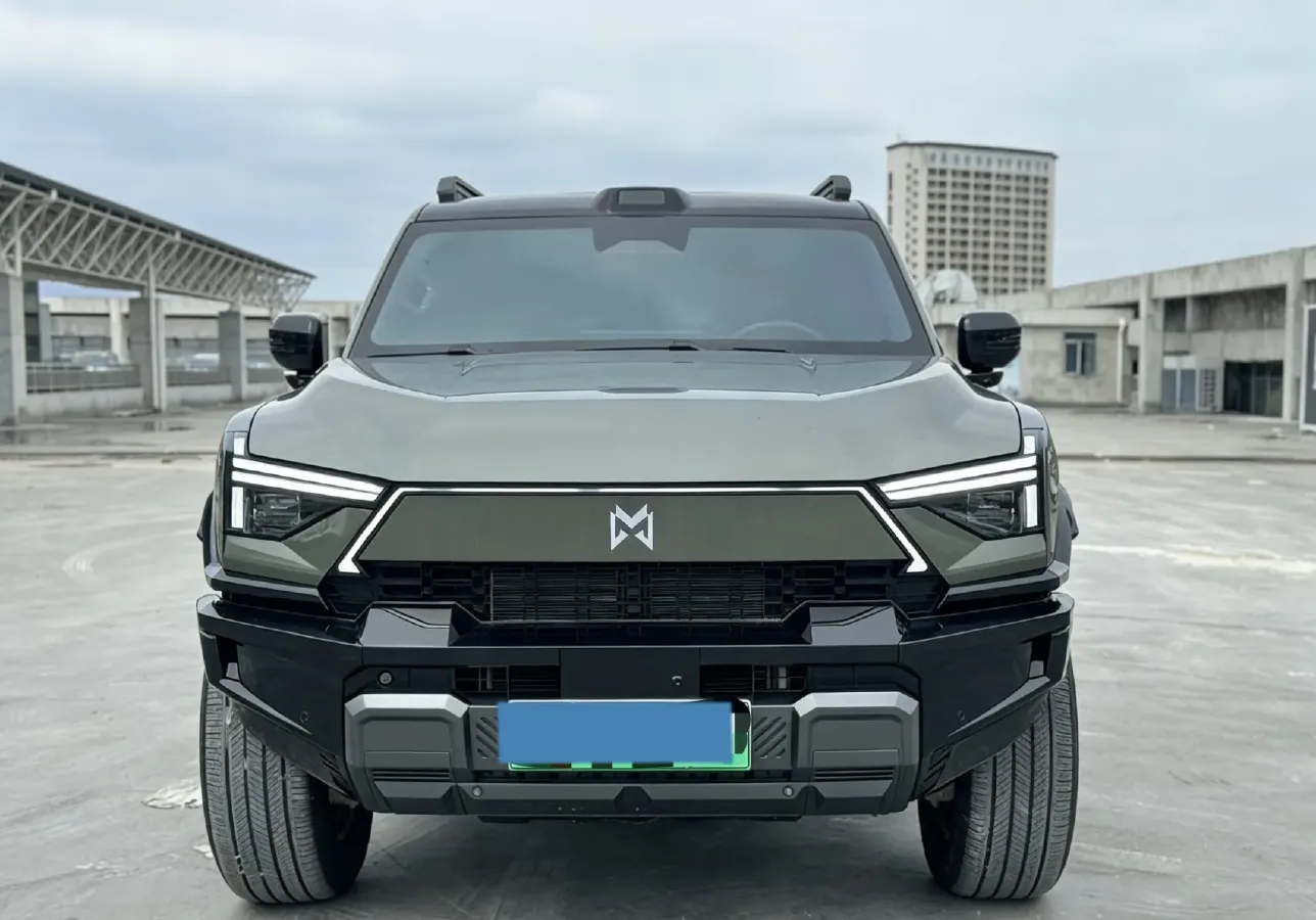 2025 M Hero WarriorM817 1.5T 197HP L4 2DHT PHEV,autocango,china used car exporter,china ev exporter,chinese used car exporter,chinese used ev exporter