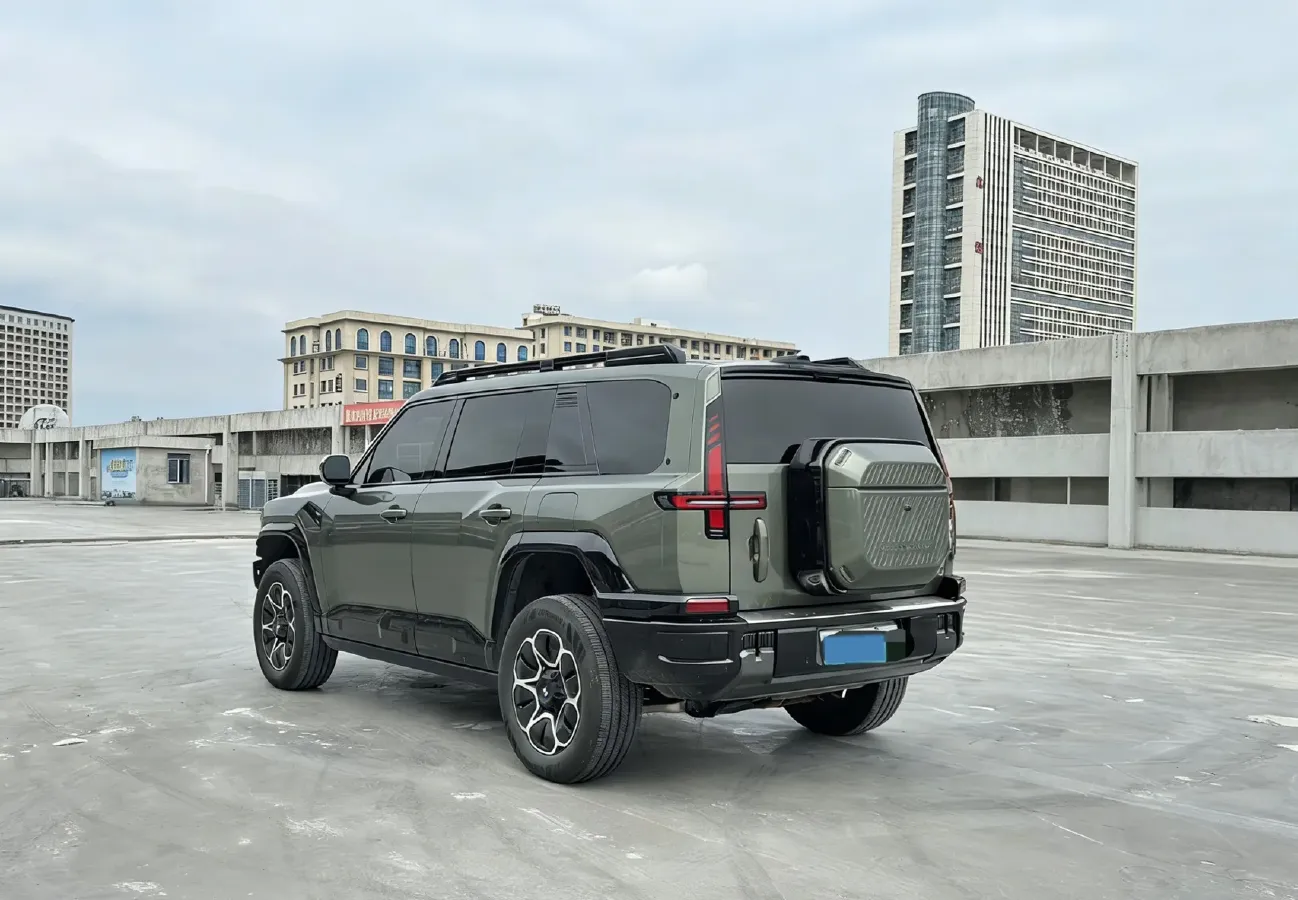2025 M Hero WarriorM817 1.5T 197HP L4 2DHT PHEV,autocango,china used car exporter,china ev exporter,chinese used car exporter,chinese used ev exporter