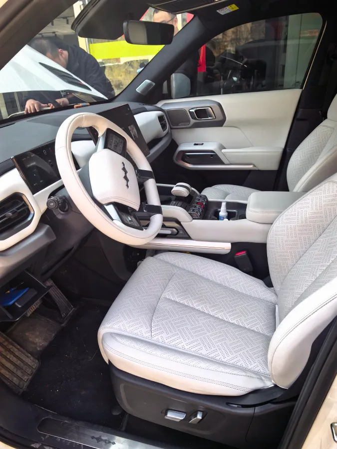 2025 FangChengBao Tai 3 BEV,autocango,china used car exporter,china ev exporter,chinese used car exporter,chinese used ev exporter