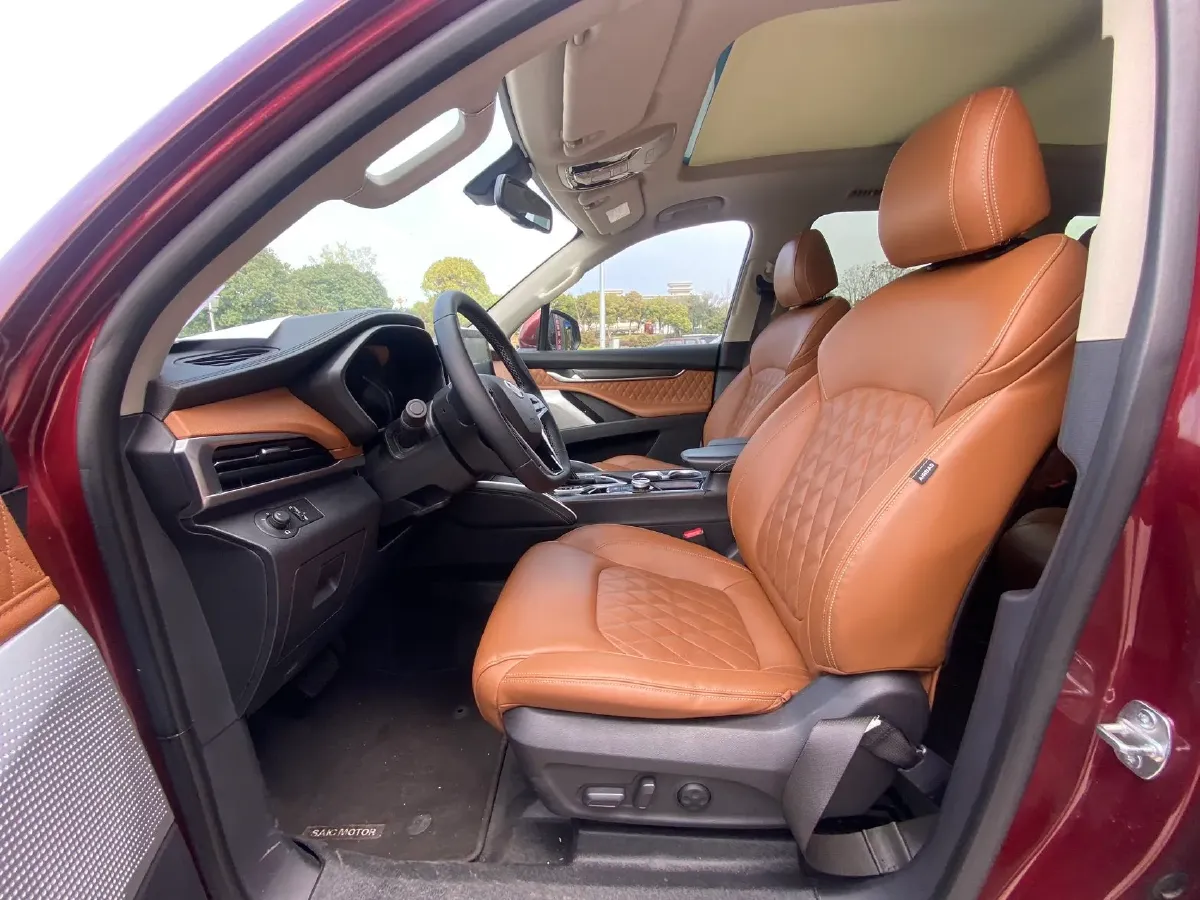 2017 MAXUS D90 2.0T 224HP L4 6AT,autocango,china used car exporter,china ev exporter,chinese used car exporter,chinese used ev exporter