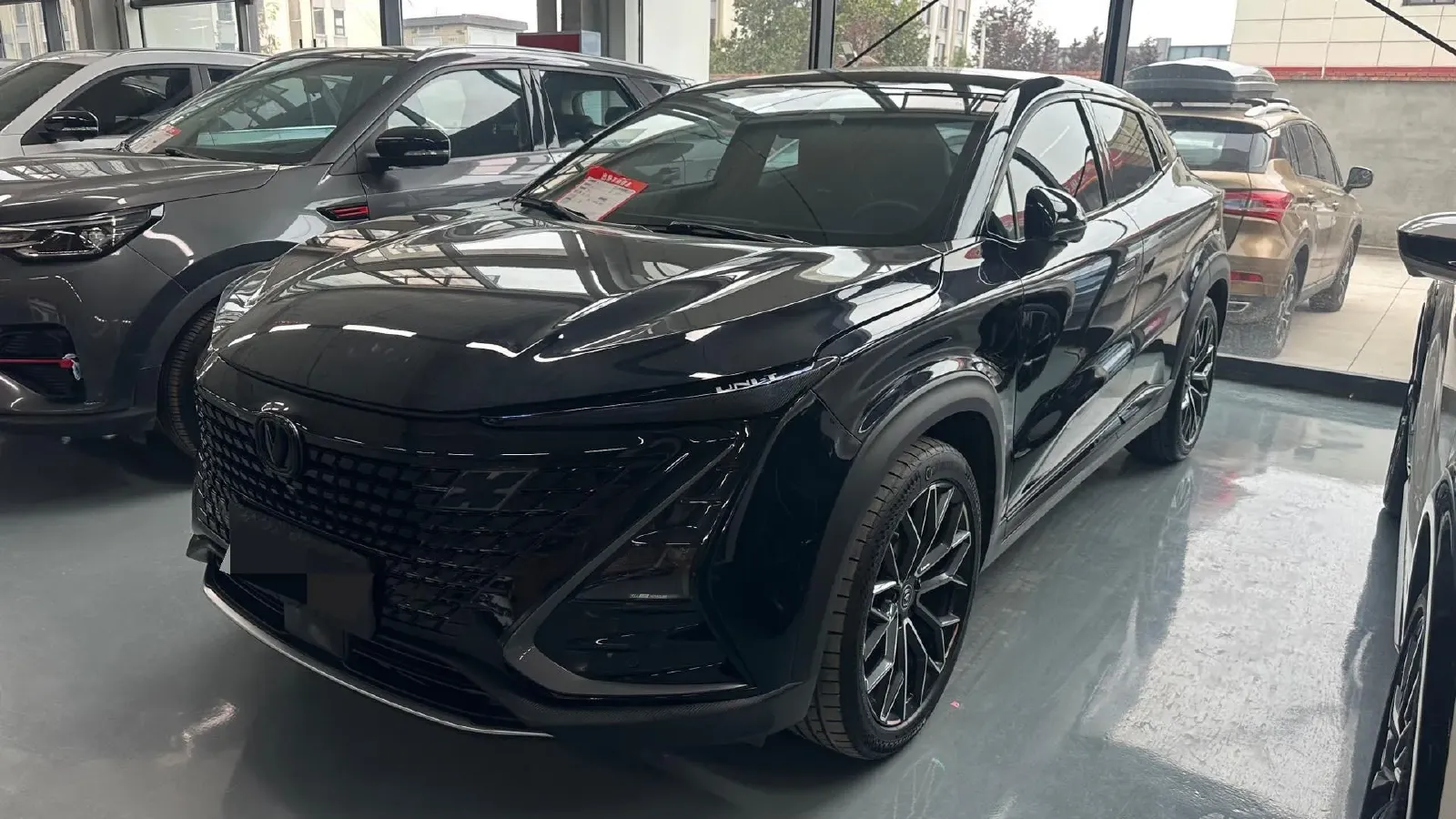 2022 ChangAn UNI-T 1.5T 188HP L4 7DCT,autocango,china used car exporter,china ev exporter,chinese used car exporter,chinese used ev exporter