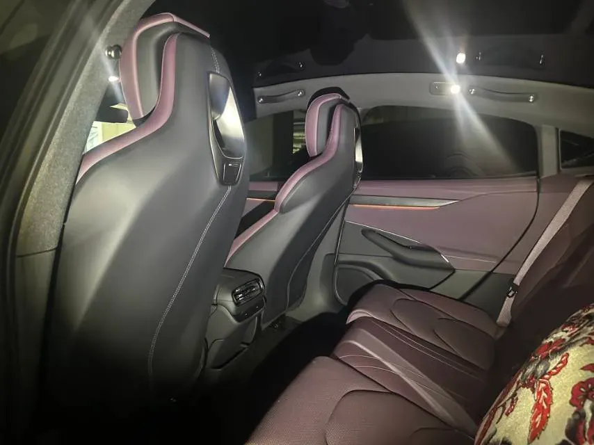 2024 MI SU7 BEV 94.3KWH,autocango,china used car exporter,china ev exporter,chinese used car exporter,chinese used ev exporter