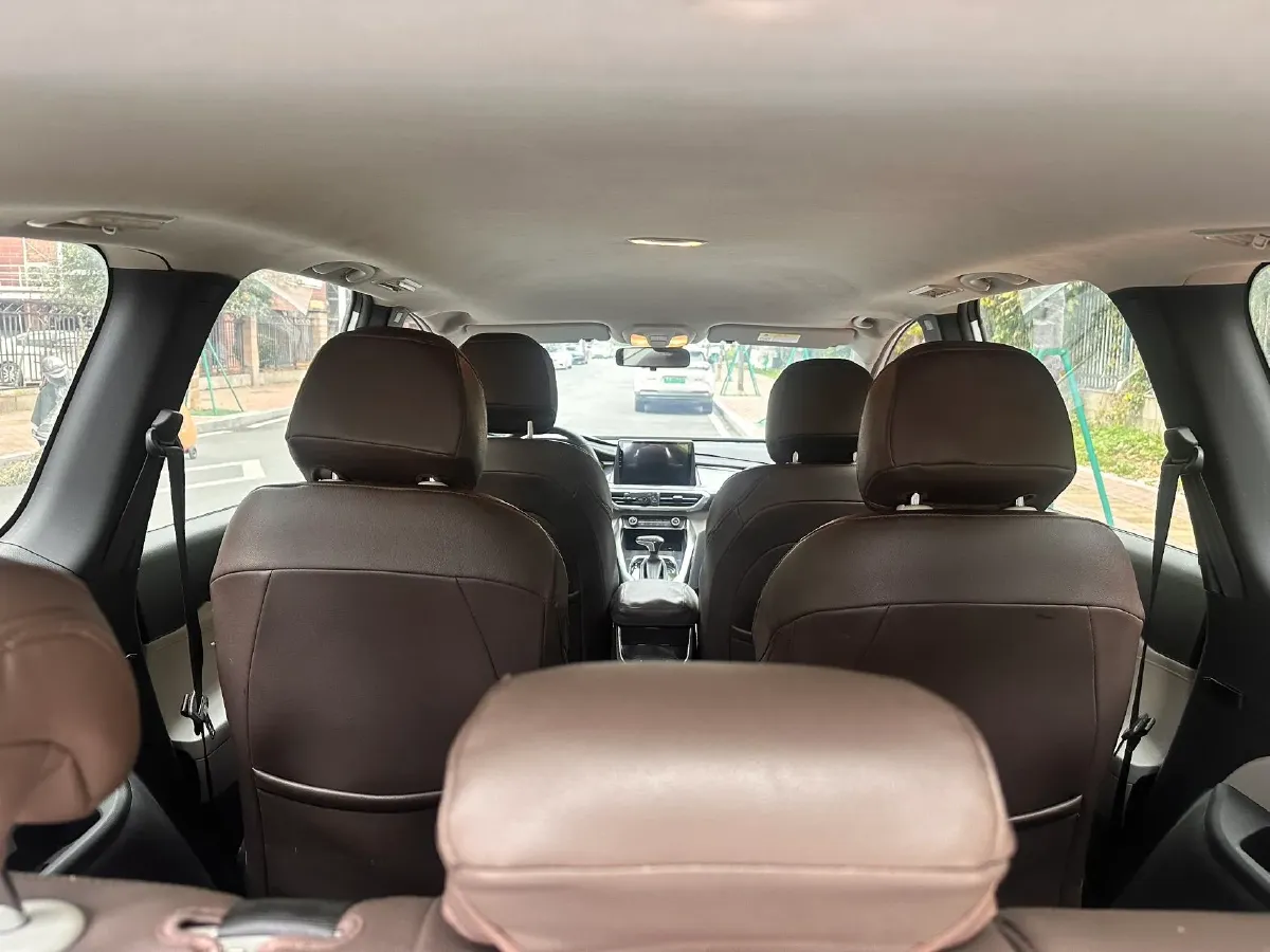 2022 MAXUS G50 1.5T 169HP L4 7DCT,autocango,china used car exporter,china ev exporter,chinese used car exporter,chinese used ev exporter