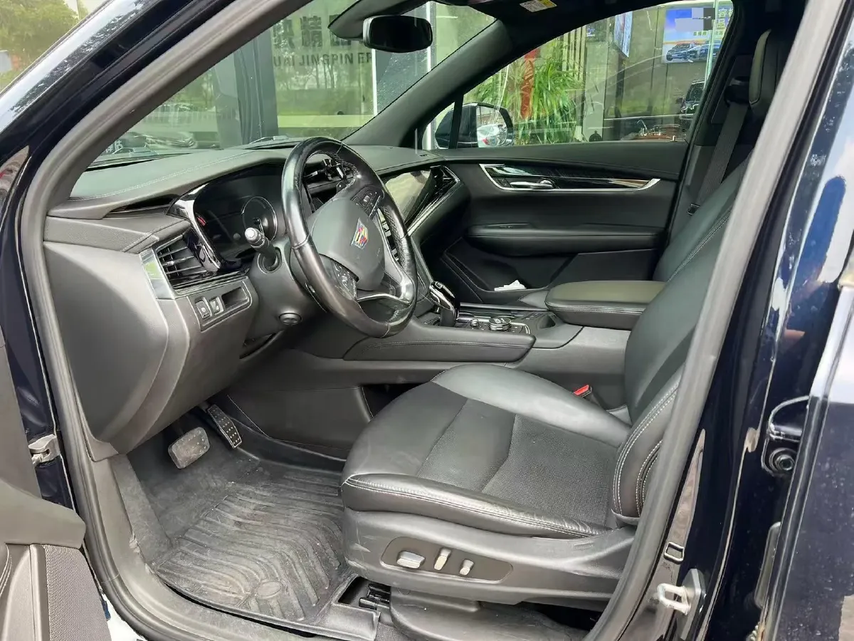 2021 Cadillac XT6 2.0T 237HP L4 9AT,autocango,china used car exporter,china ev exporter,chinese used car exporter,chinese used ev exporter
