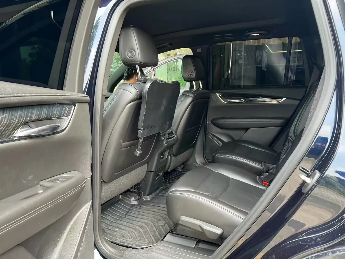 2021 Cadillac XT6 2.0T 237HP L4 9AT,autocango,china used car exporter,china ev exporter,chinese used car exporter,chinese used ev exporter