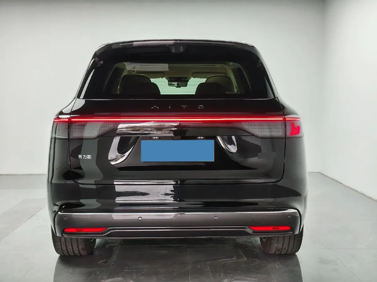 2025 AITO AITO M8 REEV 160HP REEV 53.4KWH,autocango,china used car exporter,china ev exporter,chinese used car exporter,chinese used ev exporter