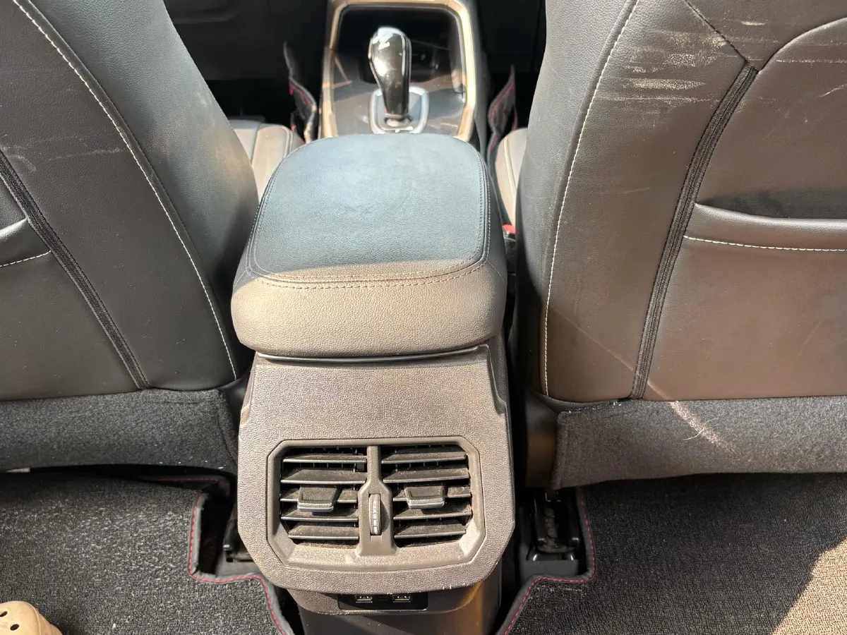 2020 Haval H6 1.5T 169HP L4 7DCT,autocango,china used car exporter,china ev exporter,chinese used car exporter,chinese used ev exporter