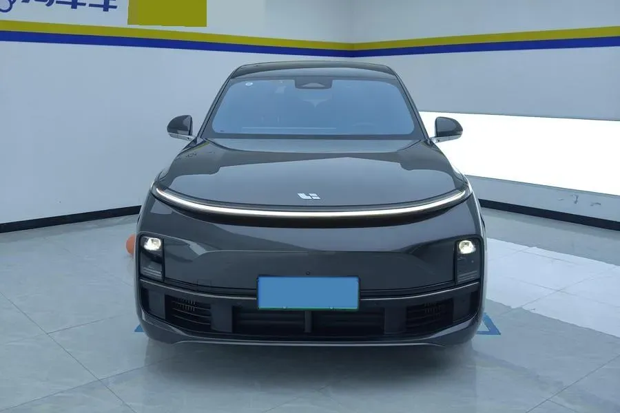 2023 Li L8 Range Extended 154HP REEV 40.9KWH,autocango,china used car exporter,china ev exporter,chinese used car exporter,chinese used ev exporter