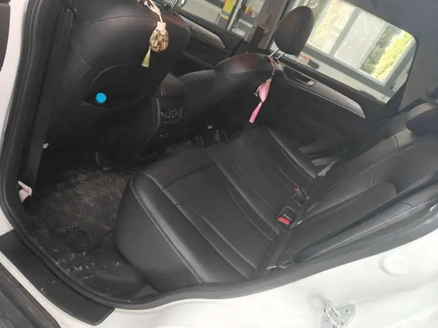 2023 Haval M6 1.5T 150HP L4 7DCT,autocango,china used car exporter,china ev exporter,chinese used car exporter,chinese used ev exporter